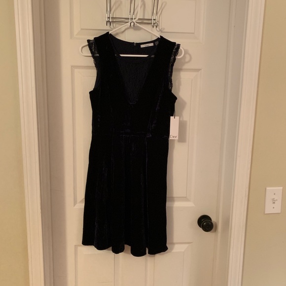 DRESS - Picture 4 of 4